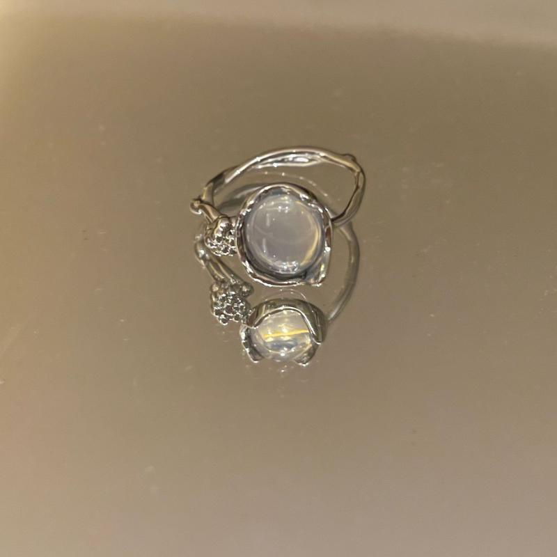 Elegant White Opal Irregular Crystal Ring