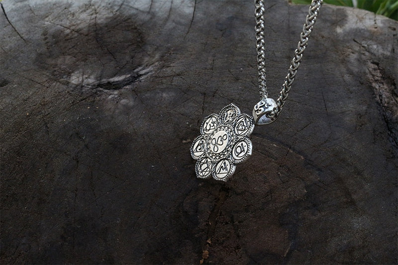7 chakra charm pendant Lotus Flower Circle Necklace