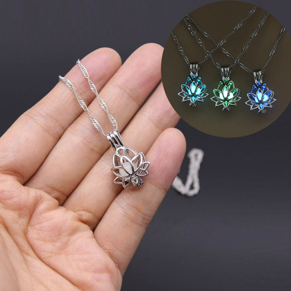 Lotus Flower Shaped Pendant Necklace