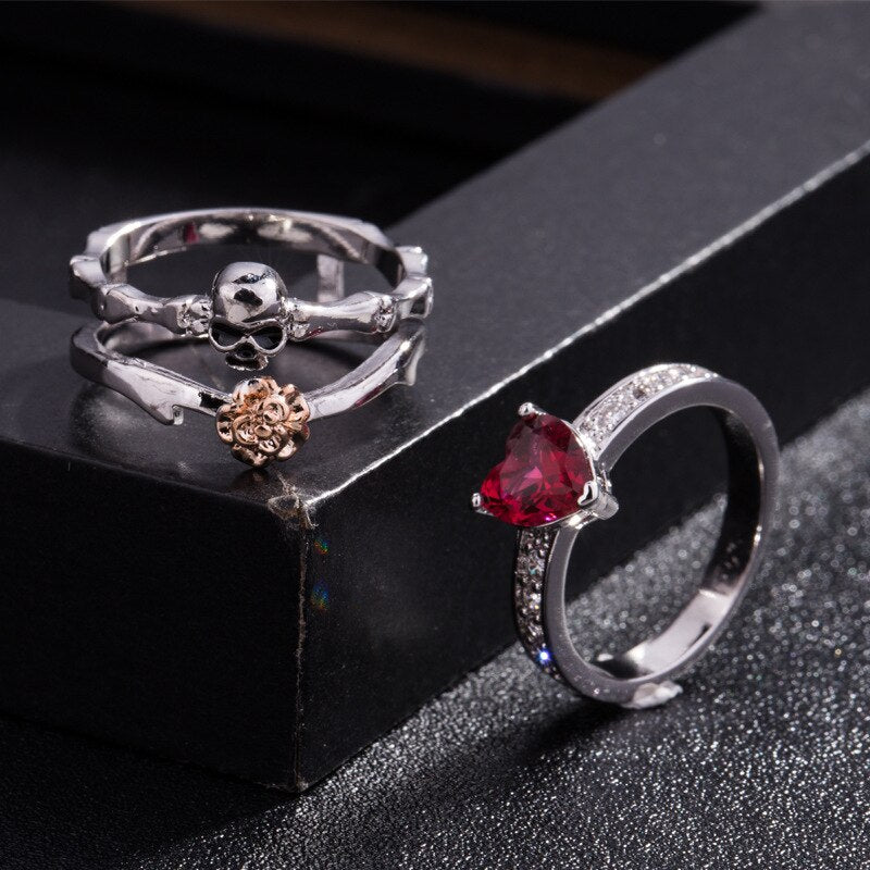 Skull Finger  female wedding rings