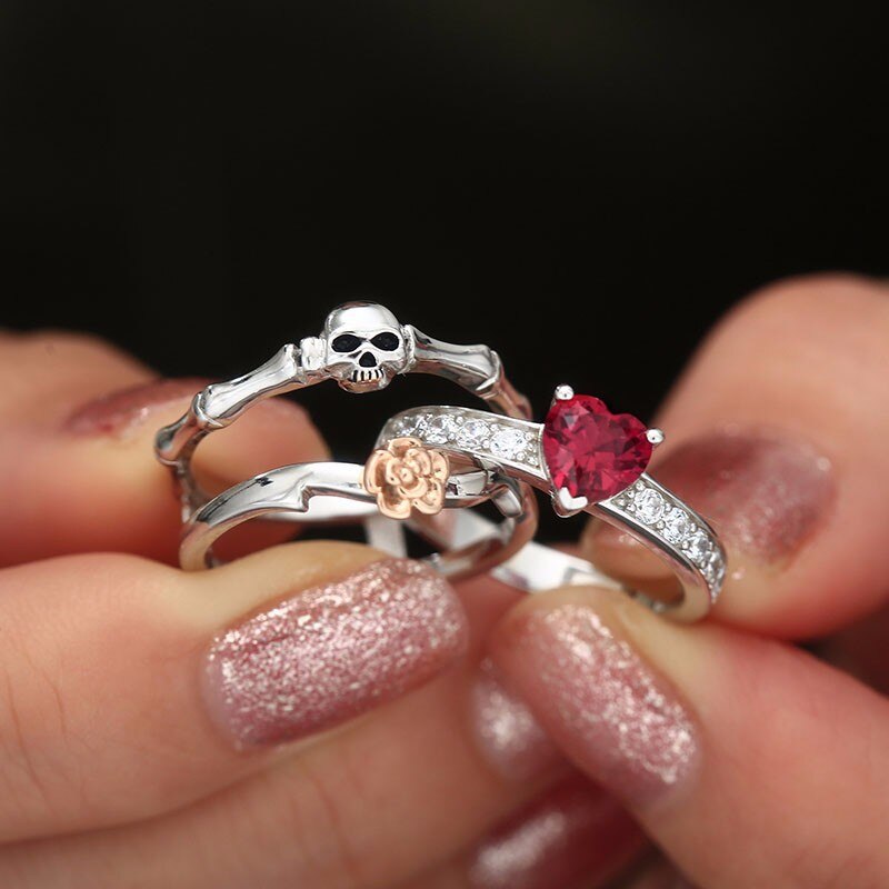 Skull Finger  female wedding rings