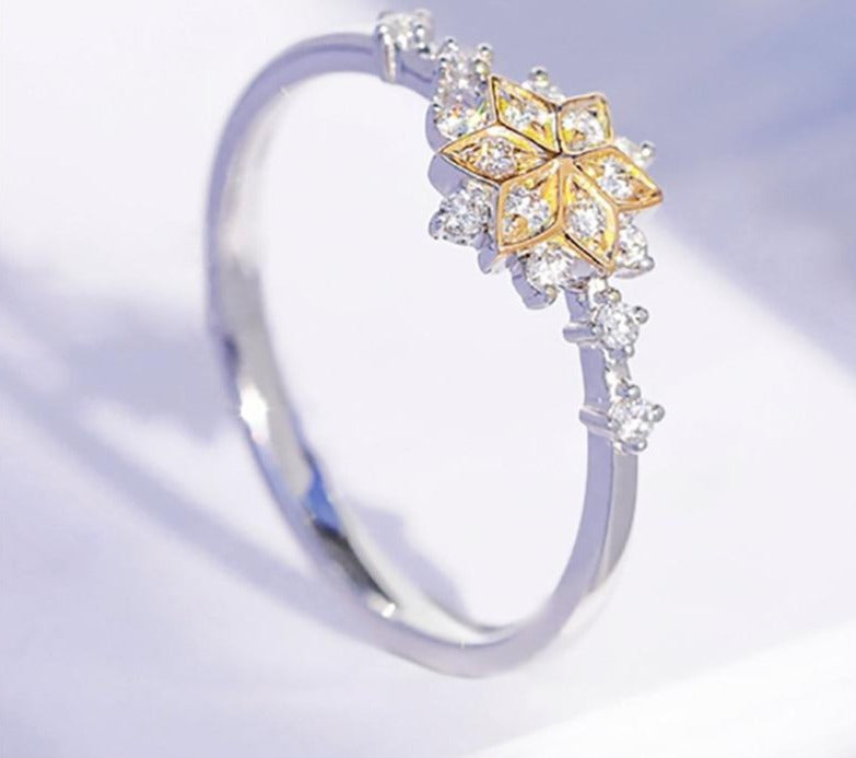 Cute Dainty Women's Snowflake Finger Rings