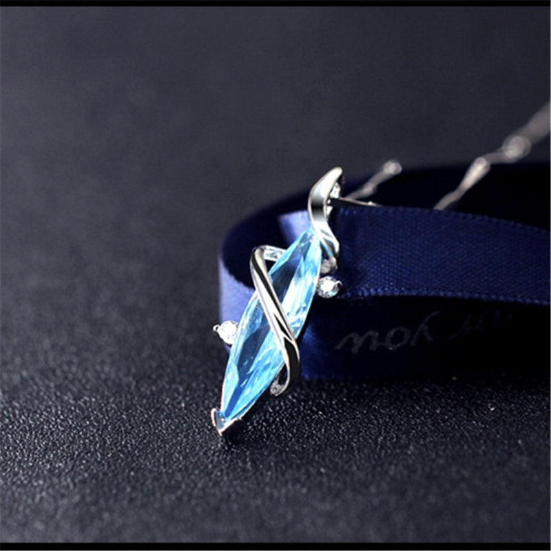 Blue Aquamarine gemstones diamond pendant necklaces