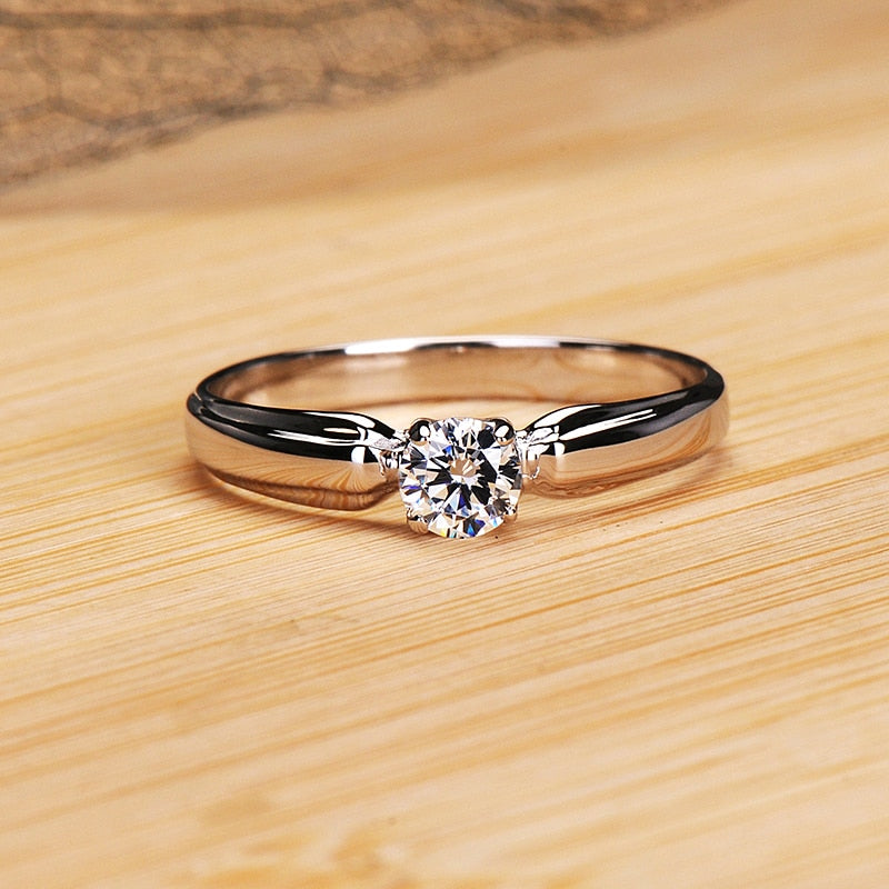 Luxury Female Small Round Stone Ring