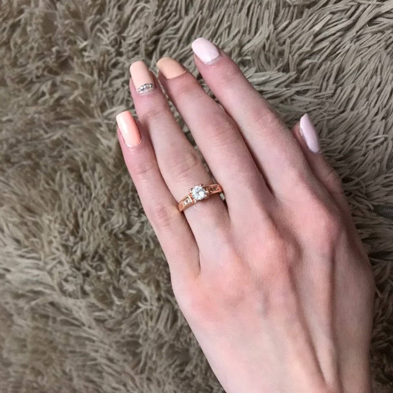 Zircon Cubic Zirconia 4 Claw Wedding Finger Ring