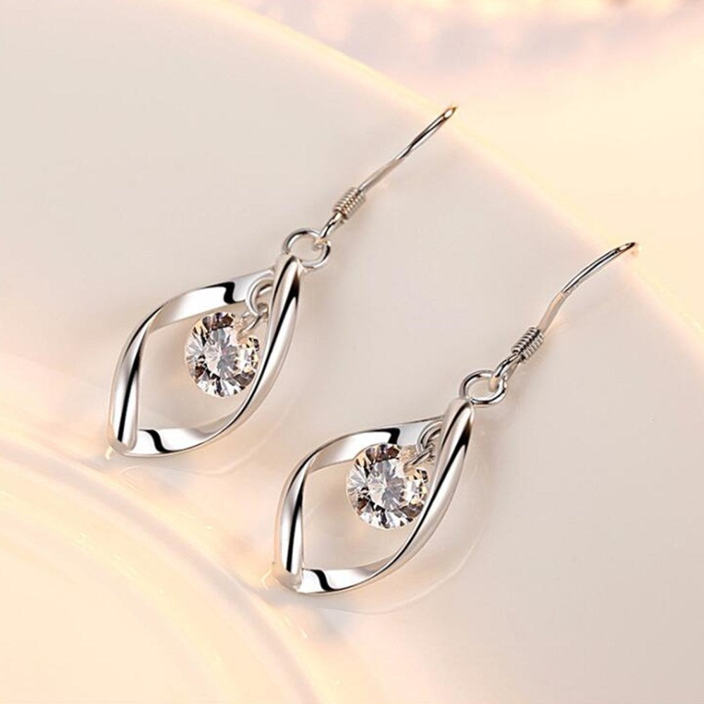 Woman Fashion Earrings
