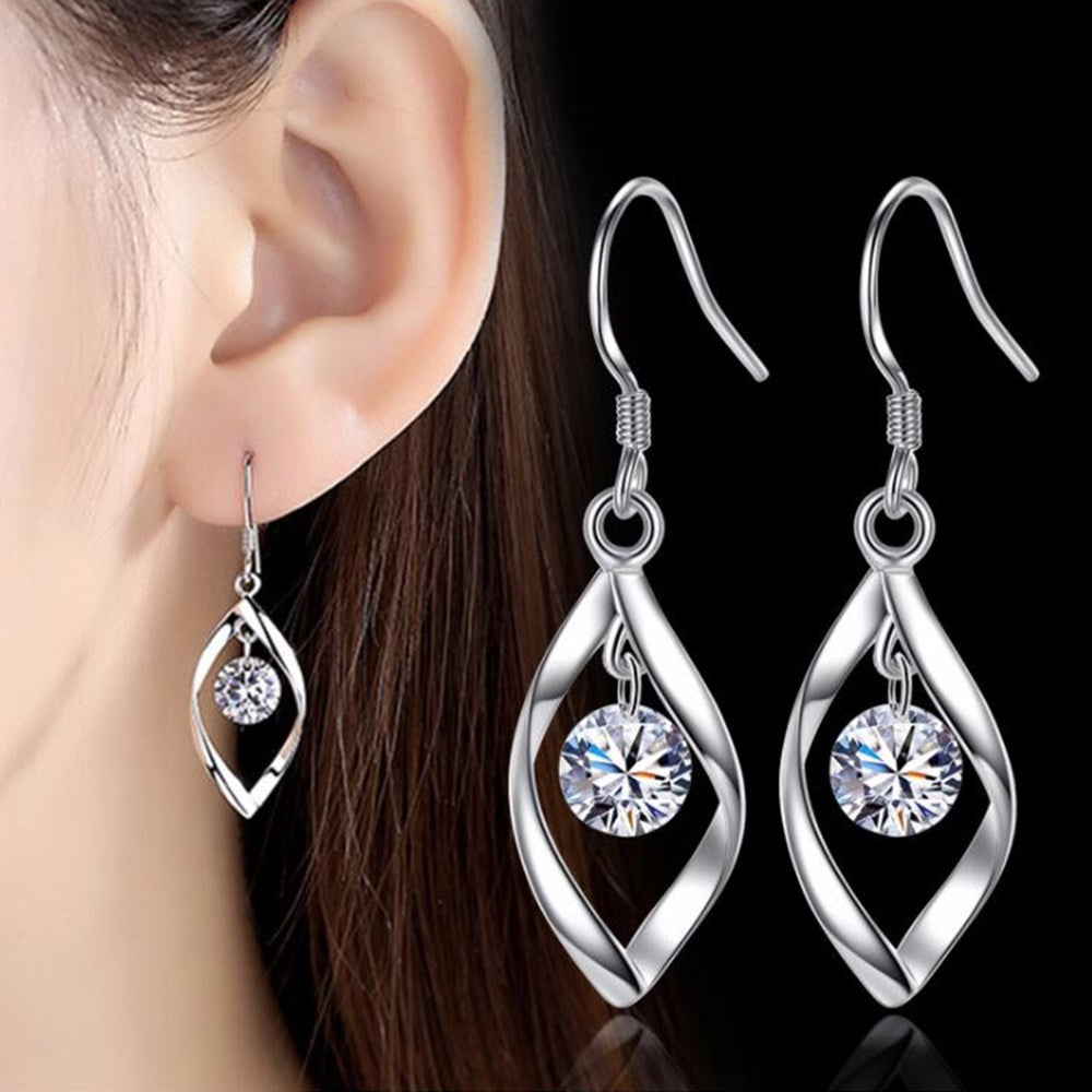 Woman Fashion Earrings