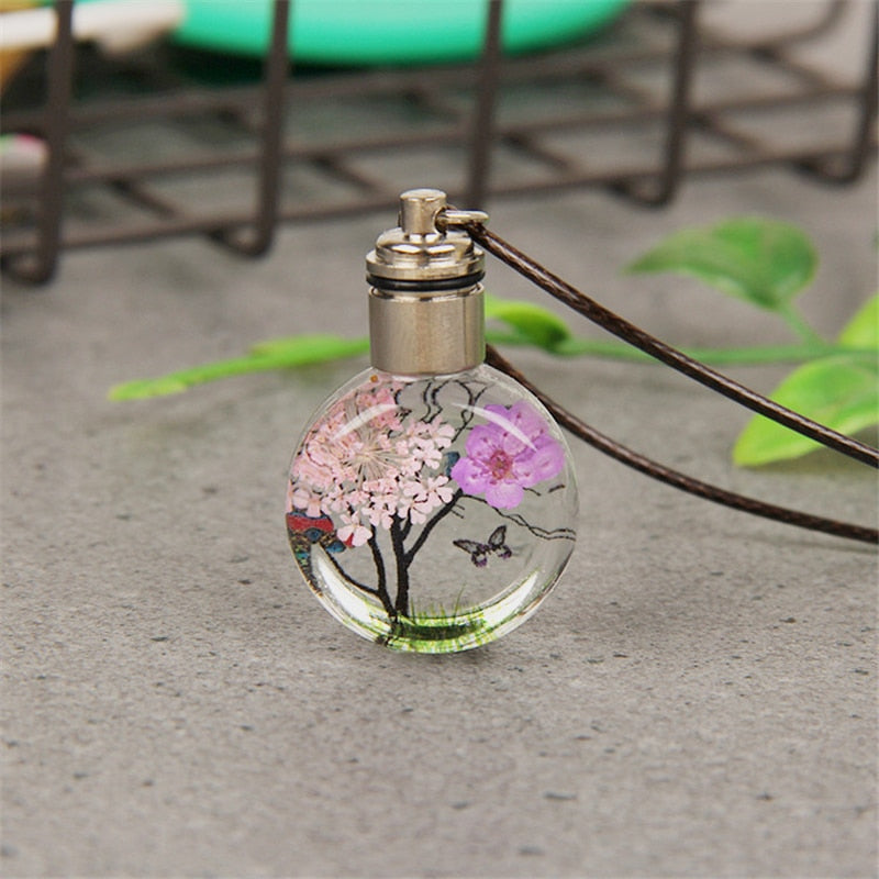 Luminous Dried Flower Butterfly Glass Ball Rope Chain Pendant