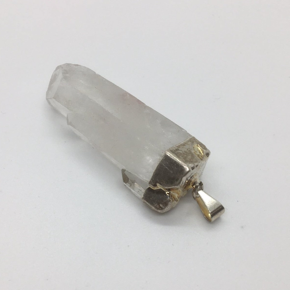CRYSTAL PENDANT - CLEAR QUARTZ