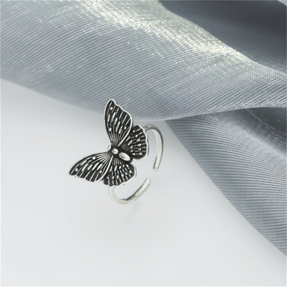 Retro Angel Wings Black Heart Rings