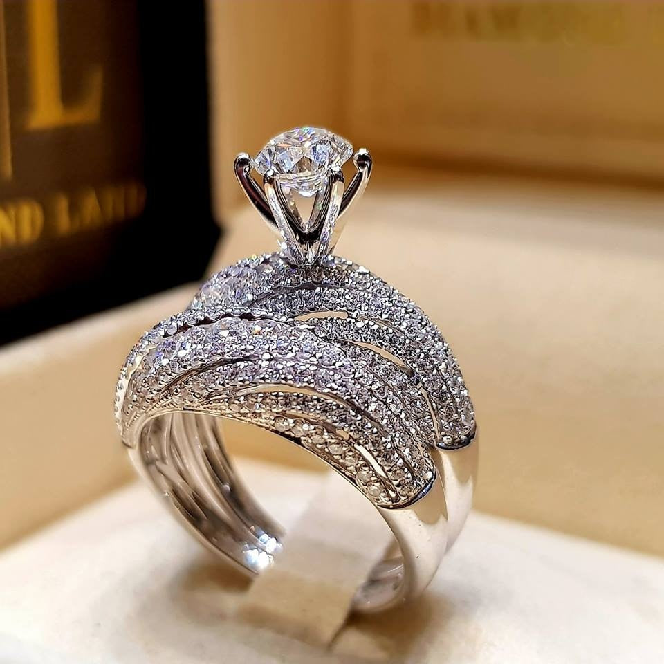 Elegant Gold Color Zircon Red Crystal Ring