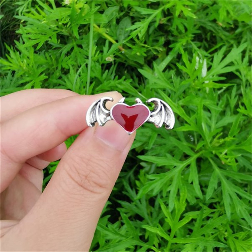 Retro Angel Wings Black Heart Rings