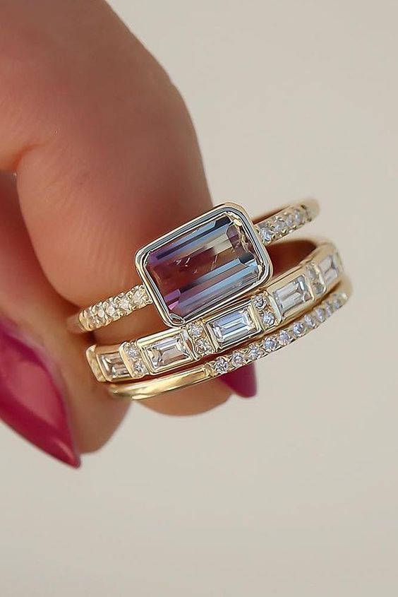 Elegant Gold Color Zircon Red Crystal Ring