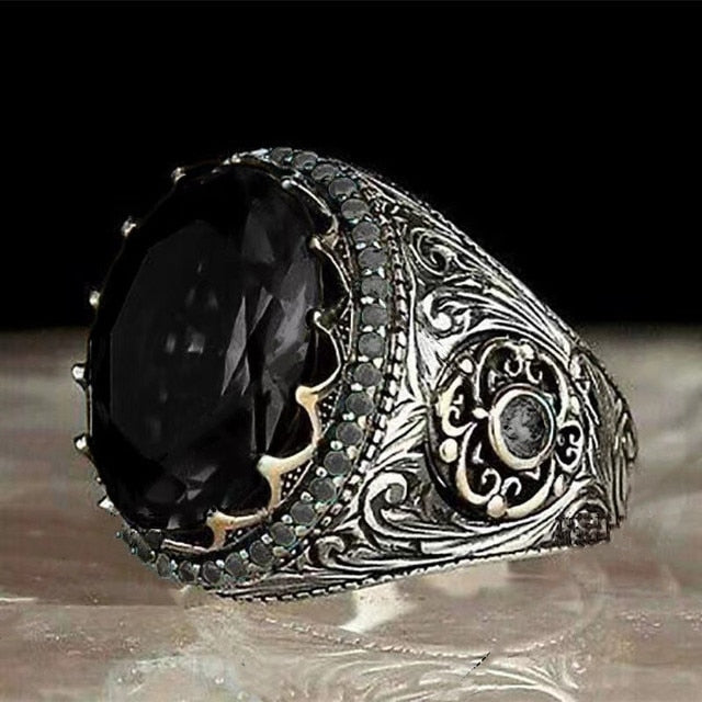 Emerald Men's Luxury Ring