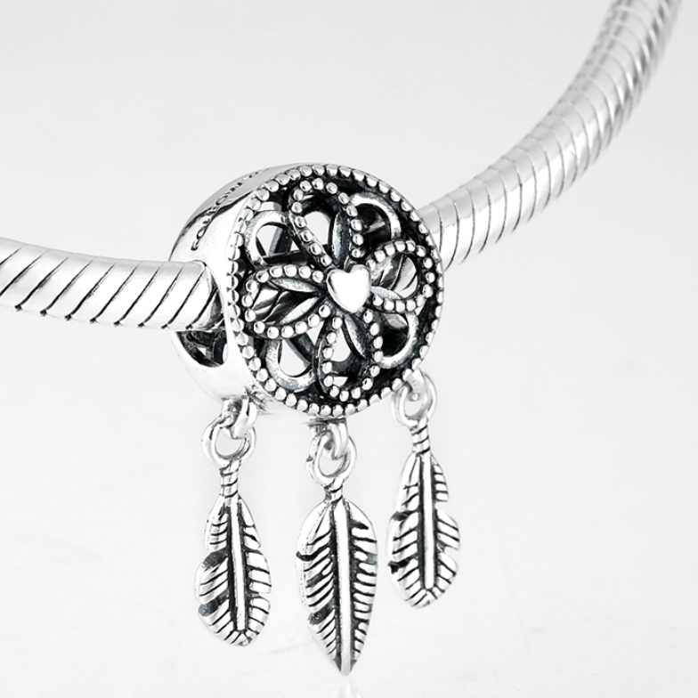 DREAM CATCHER BRACELET - FEATHERS AND FLOWERS