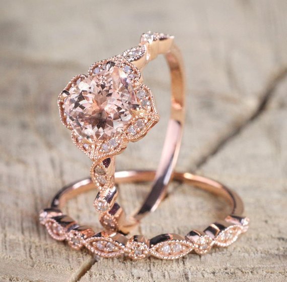 Elegant Gold Color Zircon Red Crystal Ring